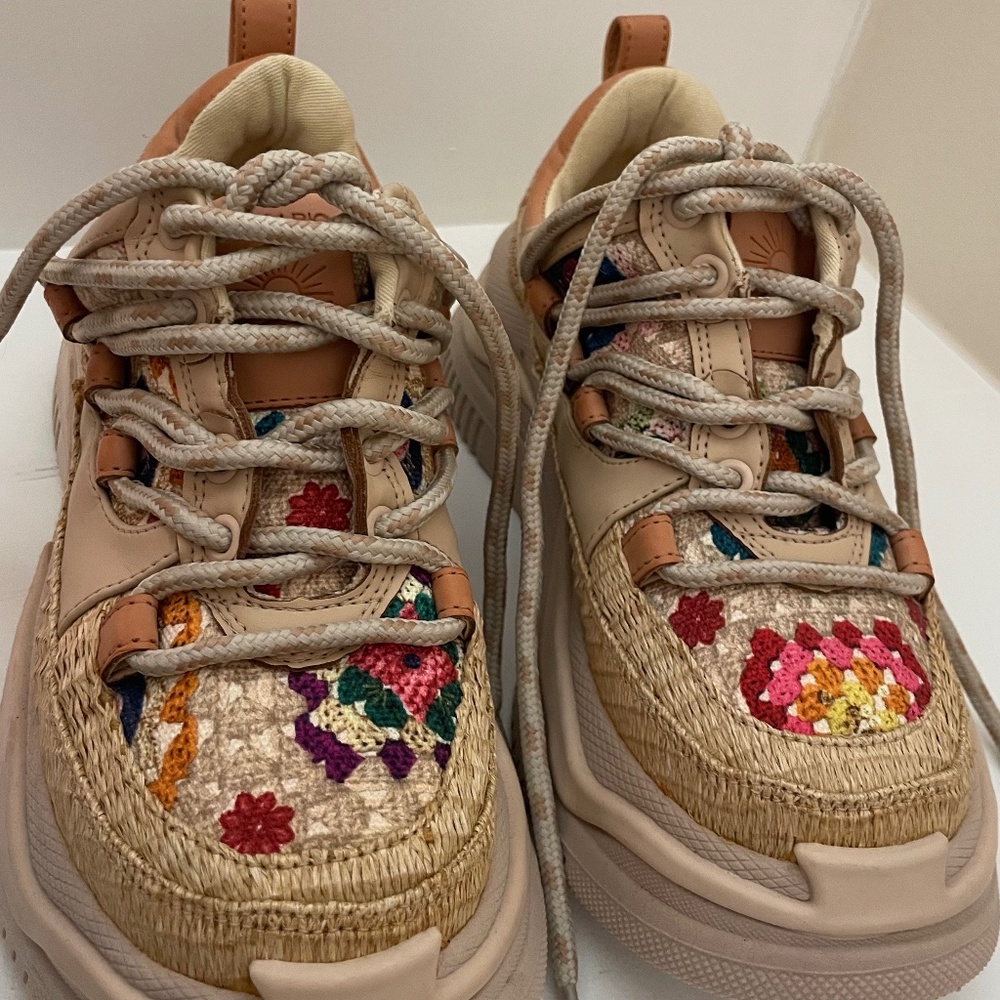 Farm Rio Crochet Bloom Print Platform Sneakers